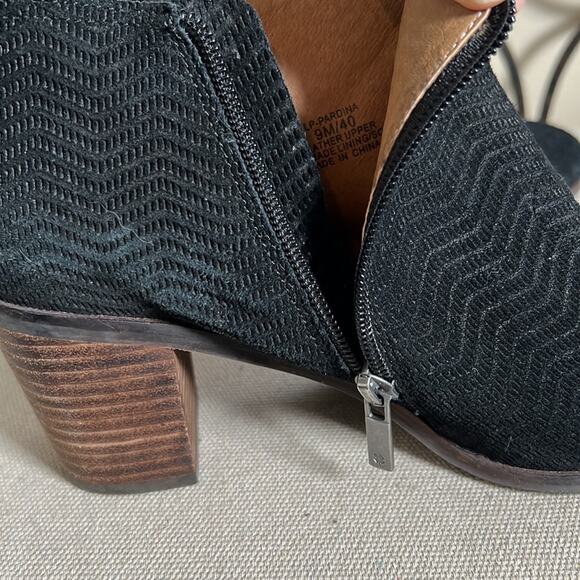 Lucky Brand Pardina black suede leather heel ankle boots with zipper size 9 - Picture 10 of 10